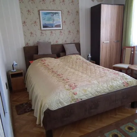 Sunbeam 3-bed In *