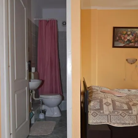 Sunbeam 3-bed In *